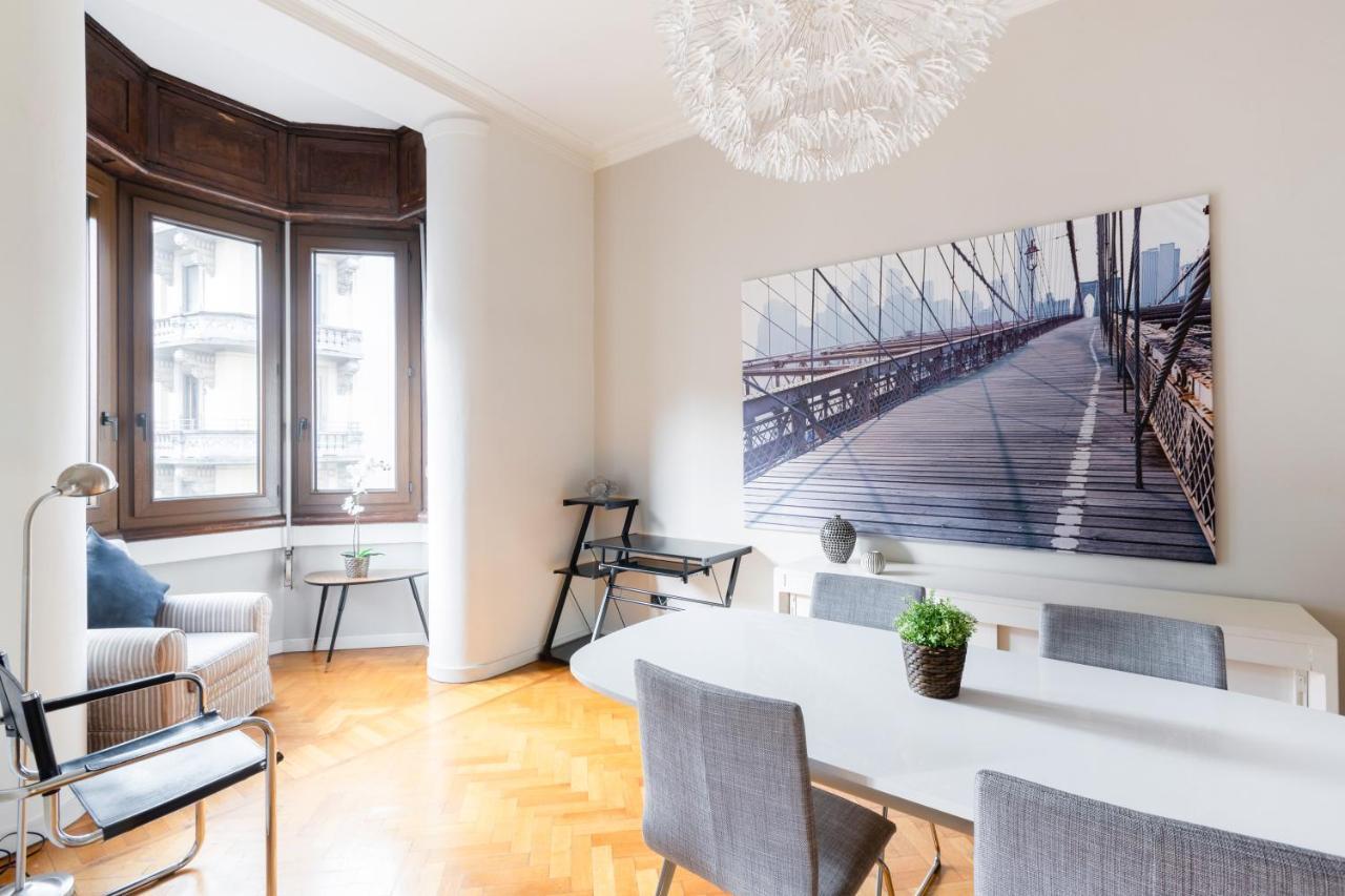 Spacious And Brilliant Apartment In Duomo By Easylife Milaan Buitenkant foto